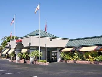 Ramada Speedway Daytona Otel Daytona Beach Dış mekan fotoğraf