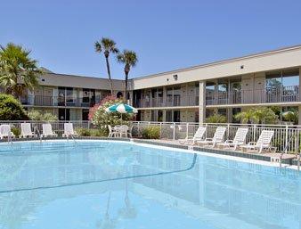Ramada Speedway Daytona Otel Daytona Beach Dış mekan fotoğraf